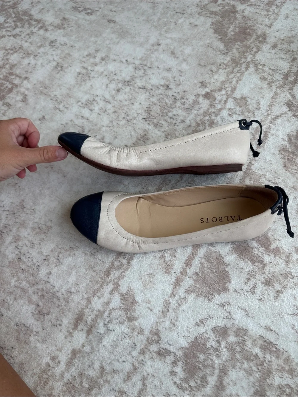 Talbot’s Slip-On Round Toe Drawstring flats Shoes